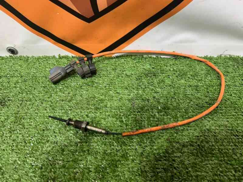 LR037787 Exhaust gas temperature sensor Range Rover L405 (2013-2021) Used cost 50 € in stock 2 pcs.