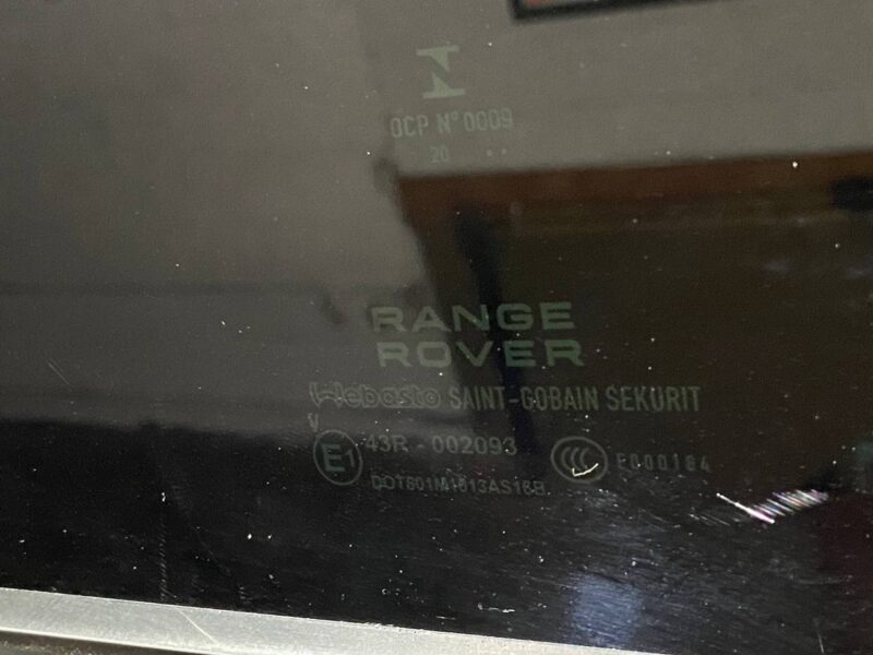 LR038285 Panorama rear roof glass Range Rover Sport L494 (2014-2022) Used cost 400 € in stock 2 pcs.