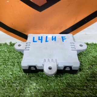 LR042072 Front passenger door module Range Rover Sport L494 (2014-2022) USED cost 65 € in stock 1 pcs.