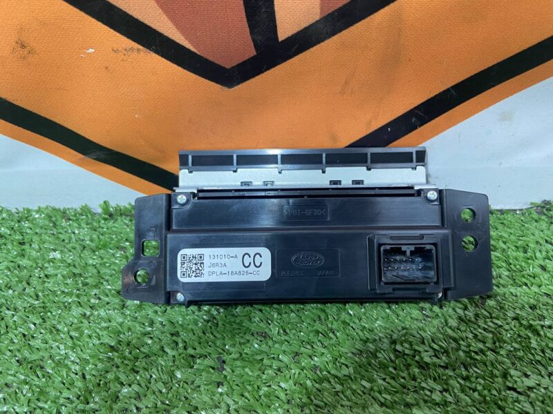 LR042095 Screen control unit HLDF right Range Rover Sport L494 (2014-2022) Used cost 50 € in stock 1 pcs.
