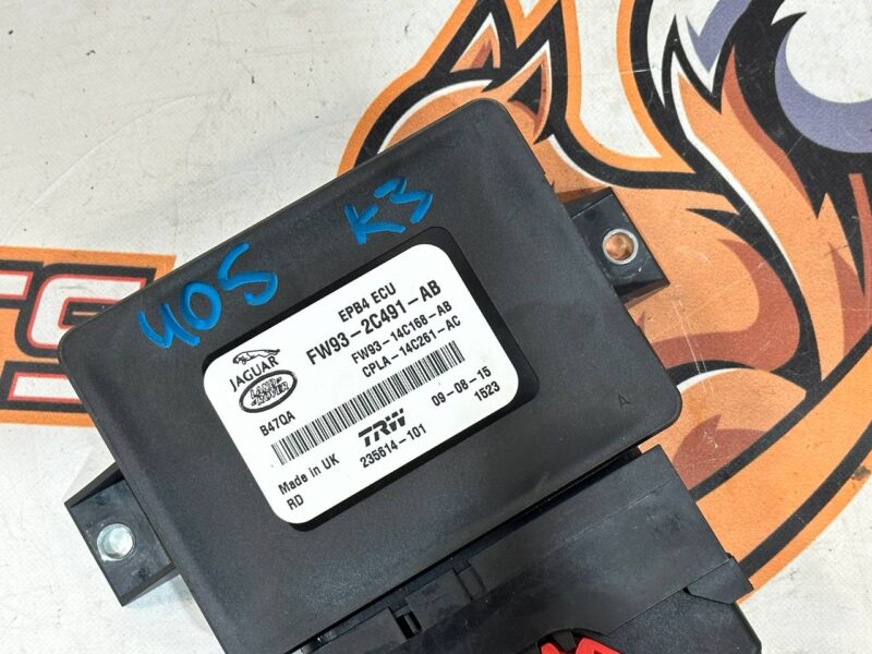 LR070636 Electronic handbrake control unit Range Rover Sport L494 (2014-2022) USED cost 90 € in stock 1 pcs.