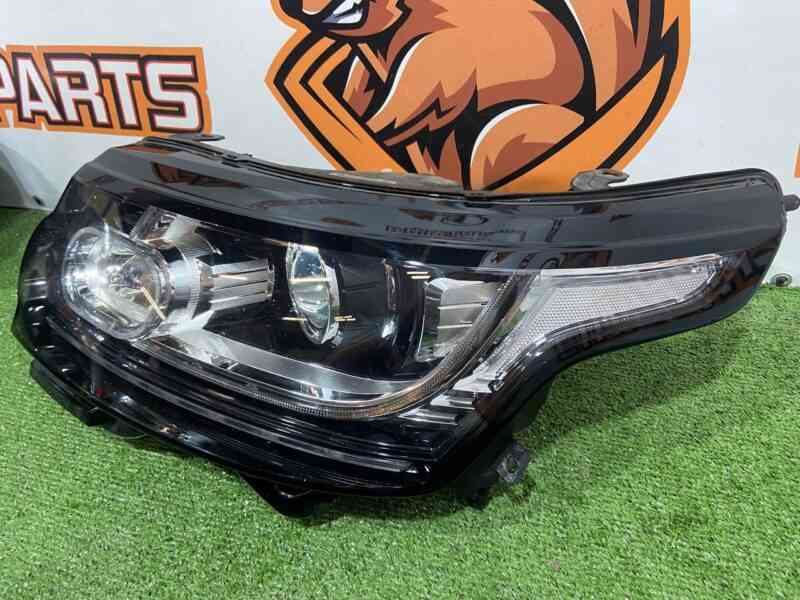 LR046926 Left headlight Range Rover L405 (2013-2021) used cost 500 € in stock 1 pcs.