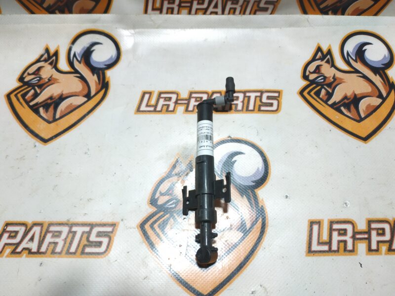LR048274 Headlight washer nozzle right Range Rover Sport L494 (2014-2022) Used cost 45 € in stock 1 pcs.
