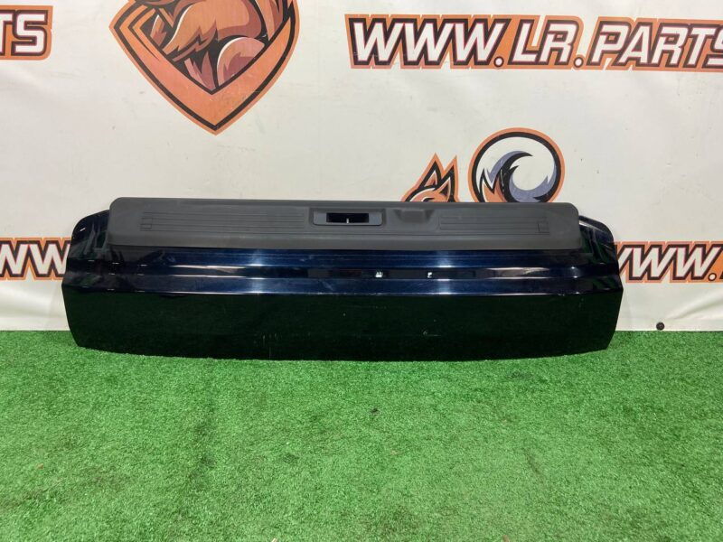 LR049220 Lower trunk lid Range Rover L405 (2013-2021) Used - Image 19