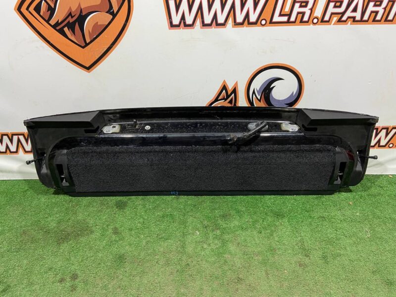 LR049220 Lower trunk lid Range Rover L405 (2013-2021) Used cost 350 € in stock 1 pcs.