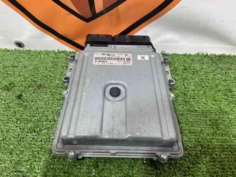 LR050996 Module-Engine control RANGE ROVER SPORT L494 13- Used cost 200 € in stock 1 pcs.