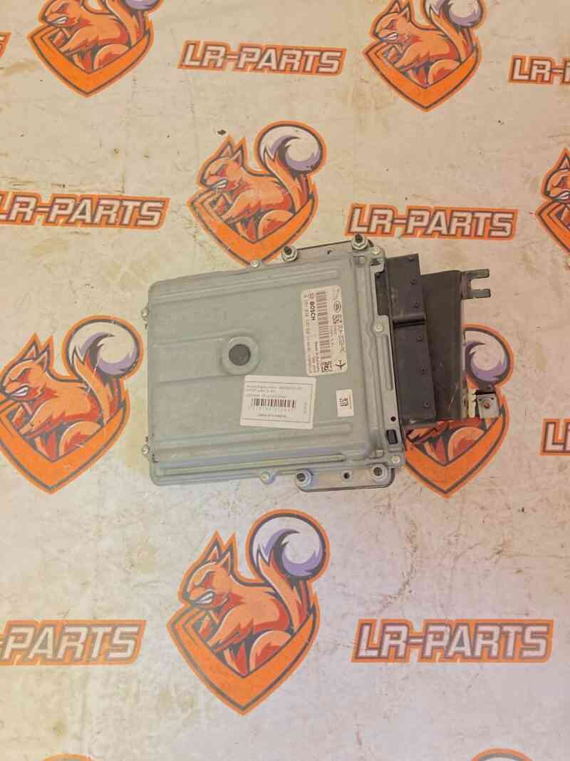 LR050996 Module-Engine control RANGE ROVER SPORT L494 13- Used cost 200 € in stock 1 pcs.