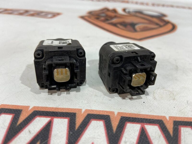 LR052028 Front all-round camera Range Rover Sport L494 (2014-2022) Used cost 300 € in stock 3 pcs.