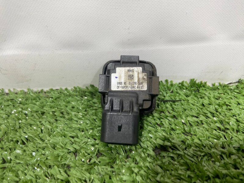 LR056230 Rear view camera RANGE ROVER SPORT (L494) 2013- Used cost 180 € in stock 1 pcs.