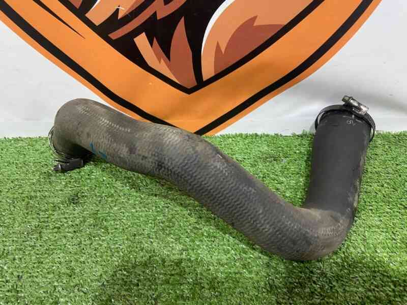 LR056250 Intercooler Hose 3.0TD H-Joint, Intake, With Clamps Range Rover Sport L494 (2014-2022) Used cost 30 € in stock 2 pcs.