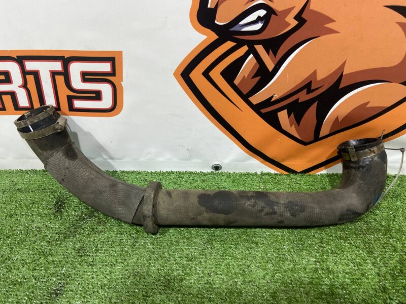LR057205 Intercooler pipe 3.0TD Range Rover Sport L494 (2014-2022) Used cost 55 € in stock 2 pcs.