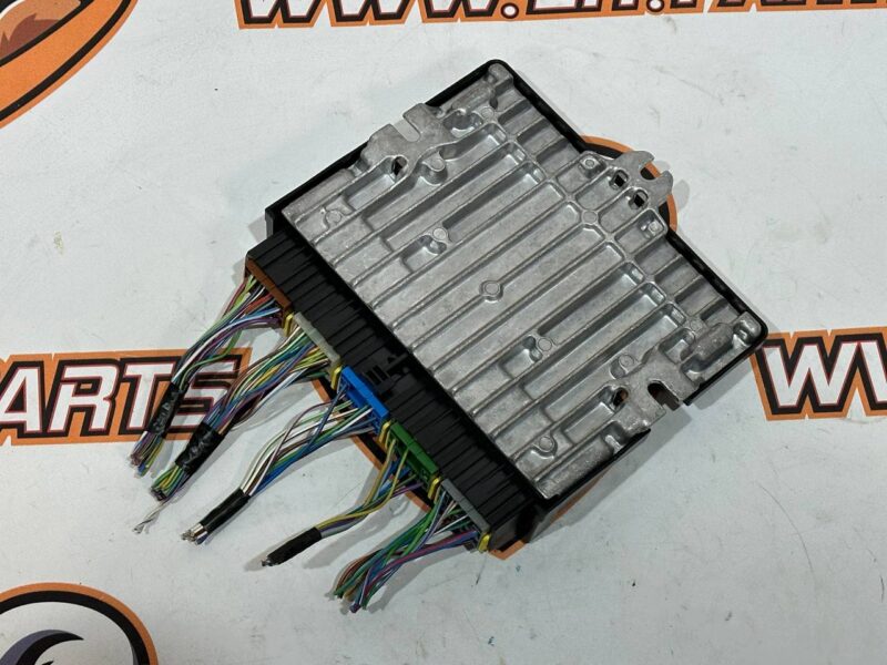 LR061457 RANGE ROVER L405 13 air suspension control unit- Used cost 100 € in stock 1 pcs.