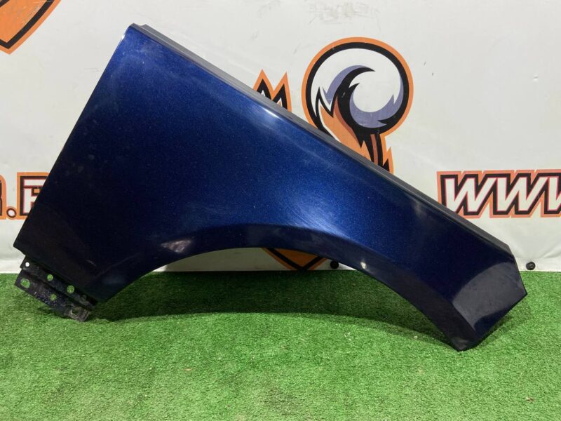LR061808 Front right wing Range Rover L405 (2013-2021) Used cost 420 € in stock 6 pcs.