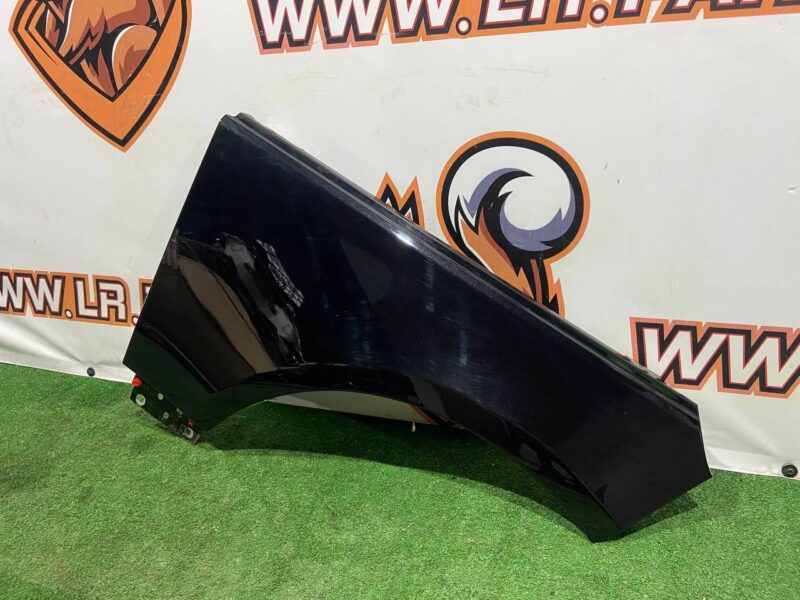 LR061808 Front right wing Range Rover L405 (2013-2021) Used cost 420 € in stock 6 pcs.