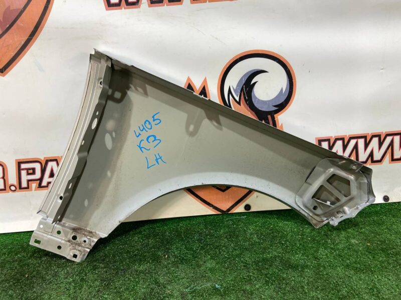 LR061809 Front left wing Range Rover L405 (2013-2021) Used - Image 14