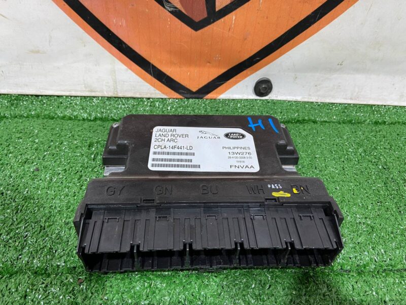 LR061886 Control module for the active stabilization system Range Rover L405 (2013-2021) Used cost 110 € in stock 1 pcs.