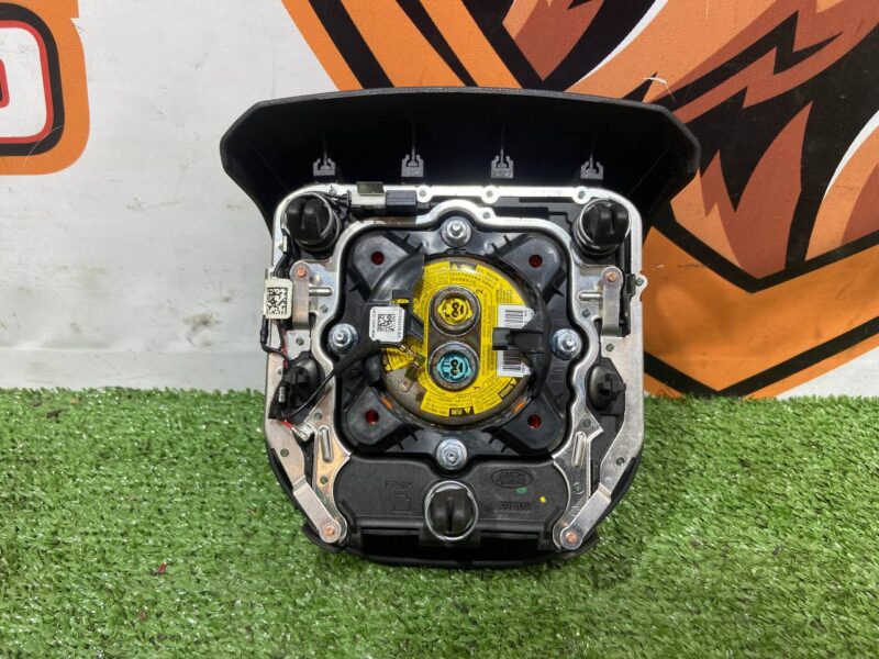 LR063030 Airbag in the steering wheel Range Rover Sport L494 (2014-2022) Used cost 200 € in stock 1 pcs.