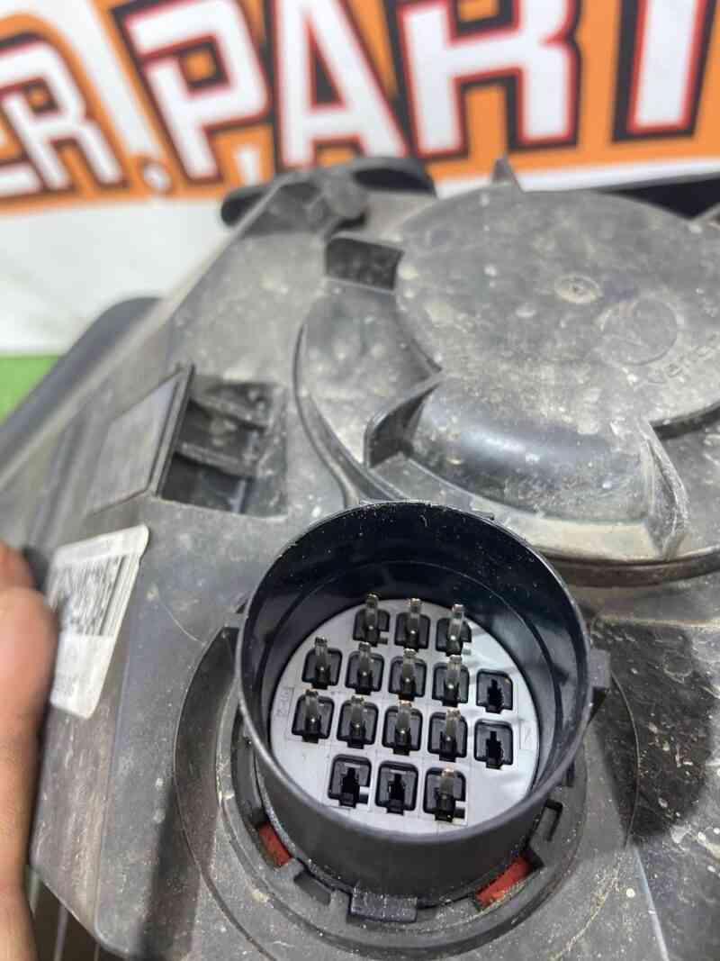 LR076132 Headlight right Bixenon non-adaptive Land Rover Discovery Sport L550 (2015-) Used - Image 22