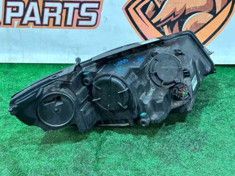 LR076143 Headlight left Bi-xenon not adaptive Land Rover Discovery Sport L550 (2015-) Used cost 600 € in stock 2 pcs.