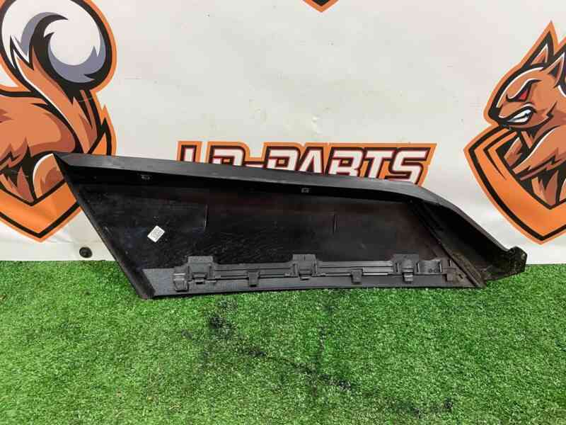 LR076491 Rear left strut cover Range Rover L405 (2013-2021) Used cost 50 € in stock 1 pcs.