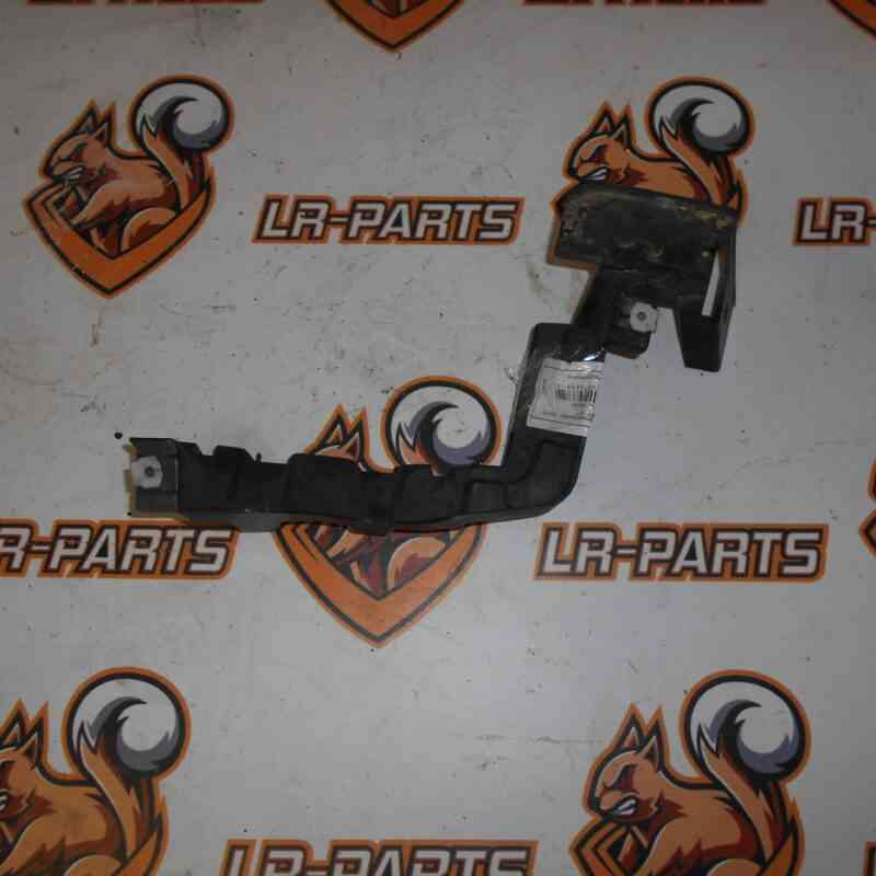 LR076520 Rear bumper mounting bracket left Range Rover L405 (2013-2021) Used cost 10 € in stock 3 pcs.