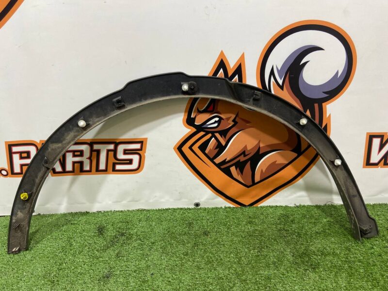 LR078878 Rear wing molding left Land Rover Discovery Sport L550 (2015-) Used cost 60 € in stock 2 pcs.