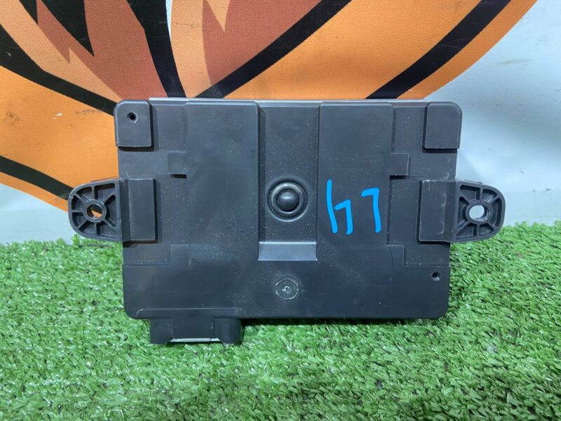 LR117932 Keyless-Go control unit Land Rover Discovery Sport L550 (2015-) USED - Image 24