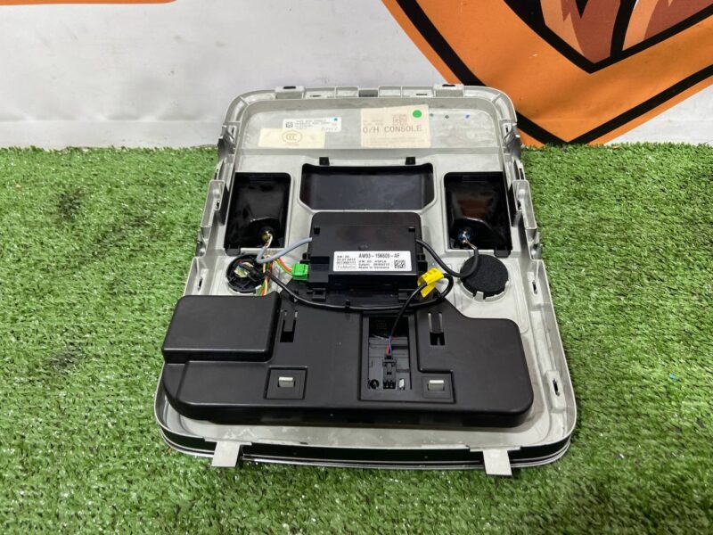 LR084541 Ceiling console assembly Range Rover Sport L494 (2014-2022) Used cost 180 € in stock 1 pcs.