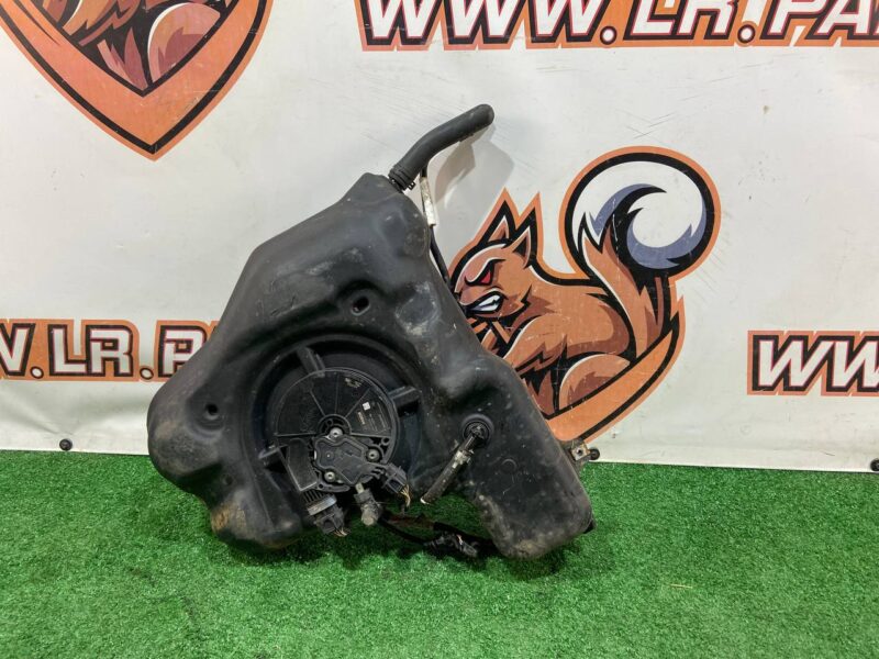 LR084676 AdBlue Urea Tank Land Rover Discovery Sport L550 (2015-) Used cost 350 € in stock 1 pcs.