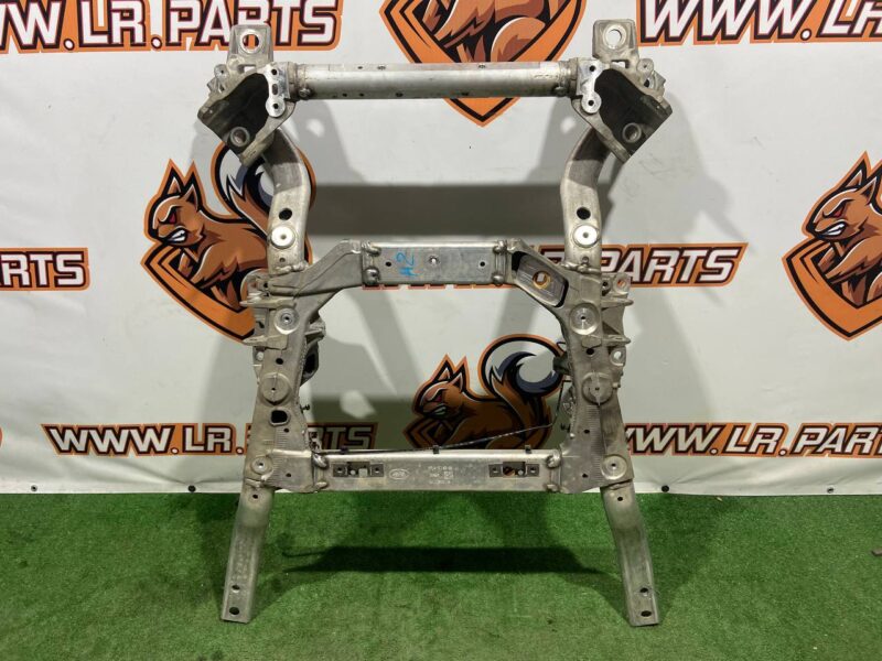 LR096500 Front suspension beam Range Rover Sport L494 Rest Used cost 1 100 € in stock 2 pcs.