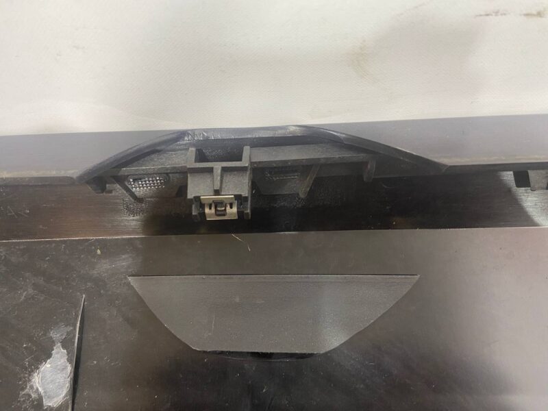 LR102624 Rear pillar arch trim right Range Rover L405 (2013-2021) Used cost 50 € in stock 2 pcs.