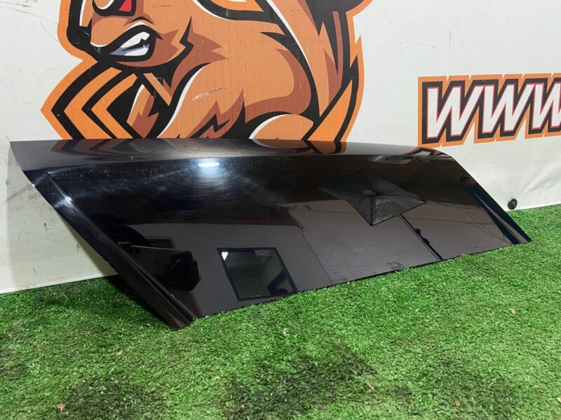 LR102624 Rear pillar arch trim right Range Rover L405 (2013-2021) Used cost 50 € in stock 2 pcs.