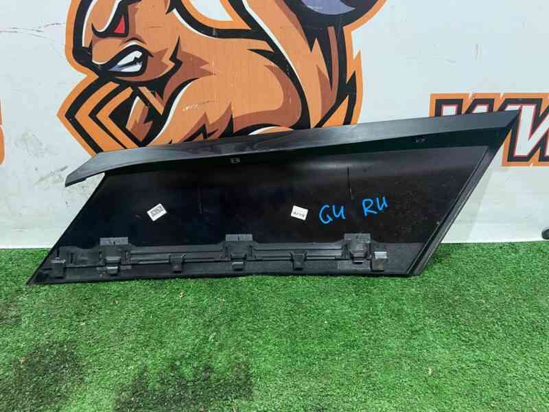 LR102624 Rear pillar arch trim right Range Rover L405 (2013-2021) Used cost 50 € in stock 2 pcs.