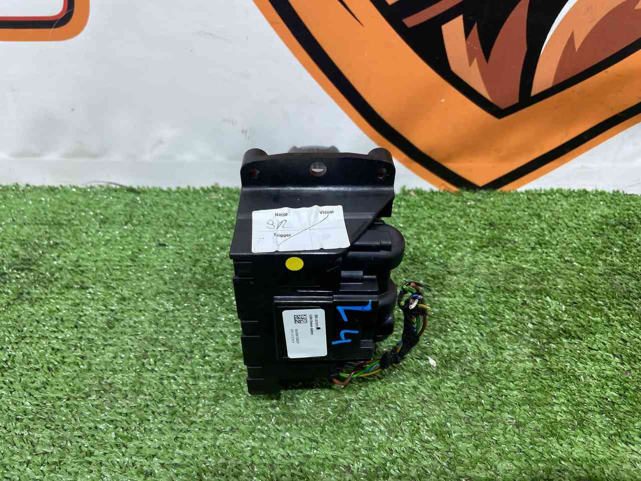 LR108936 Range Rover Sport L494 (2014-2022) transmission shift module used cost 300 € in stock 1 pcs.