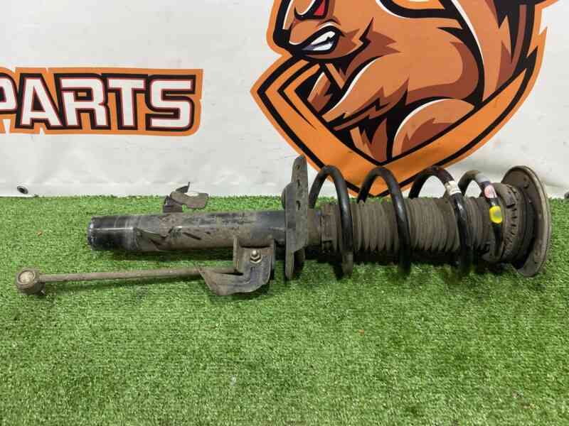 LR116119 Front left shock absorber without magnetic damping system Land Rover Discovery Sport L550 (2015-) Used cost 120 € in stock 2 pcs.