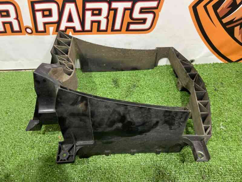 LR124850 Intercooler radiator diffuser, right rear Range Rover L405 (2013-2021) Used - Image 33
