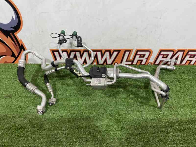 J9D1158 Check valve Jaguar I-Pace X590 (2018-) used cost 85 € in stock 3 pcs.