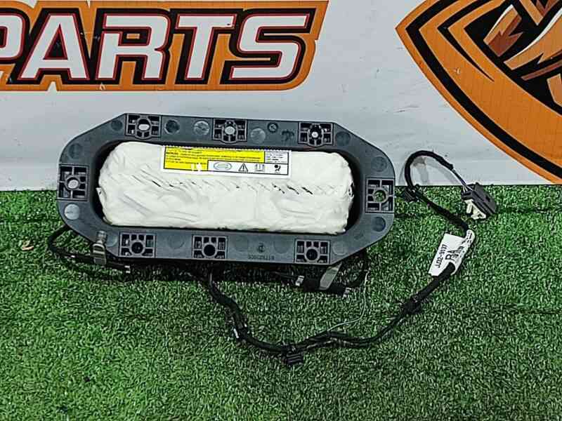 LR026016 Airbag in the torpedo Range Rover Evoque L538 (2012-2018) Used cost 100 € in stock 2 pcs.