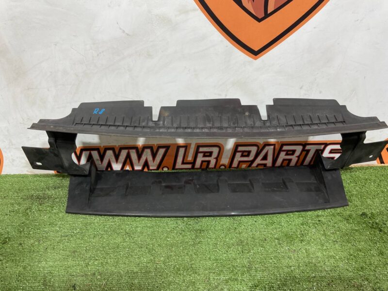 LR033415 Radiator deflector central lower Range Rover L405 (2013-2021) Used - Image 13