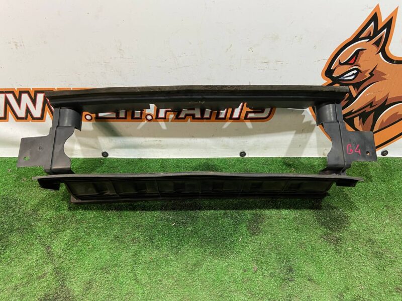 LR033415 Radiator deflector central lower Range Rover L405 (2013-2021) Used cost 60 € in stock 2 pcs.