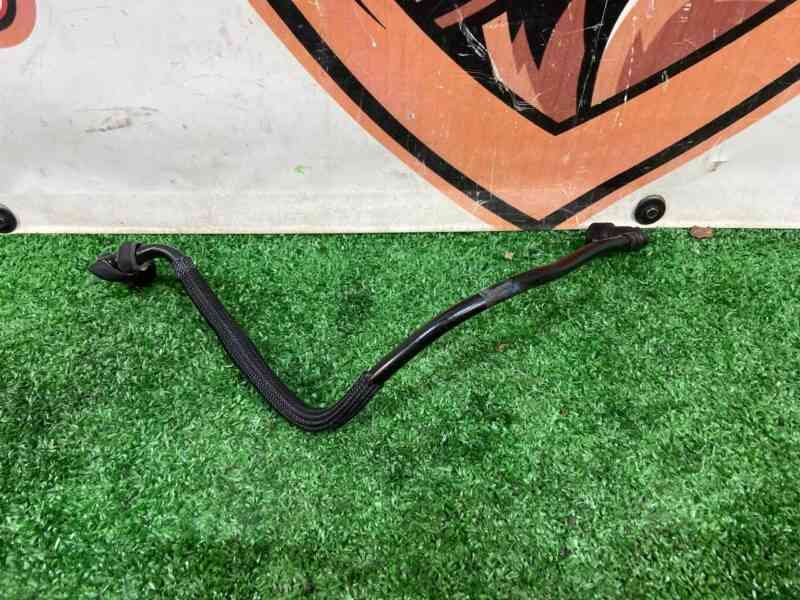 LR035634 Fuel cooler tube Range Rover L405 (2013-2021) used cost 15 € in stock 1 pcs.