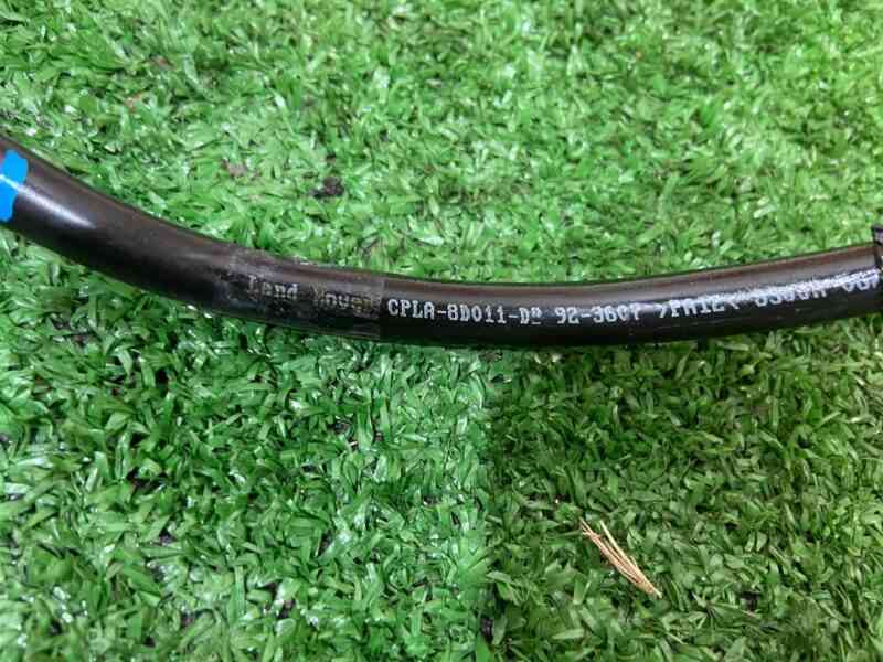 LR035634 Fuel cooler tube Range Rover L405 (2013-2021) used cost 15 € in stock 1 pcs.