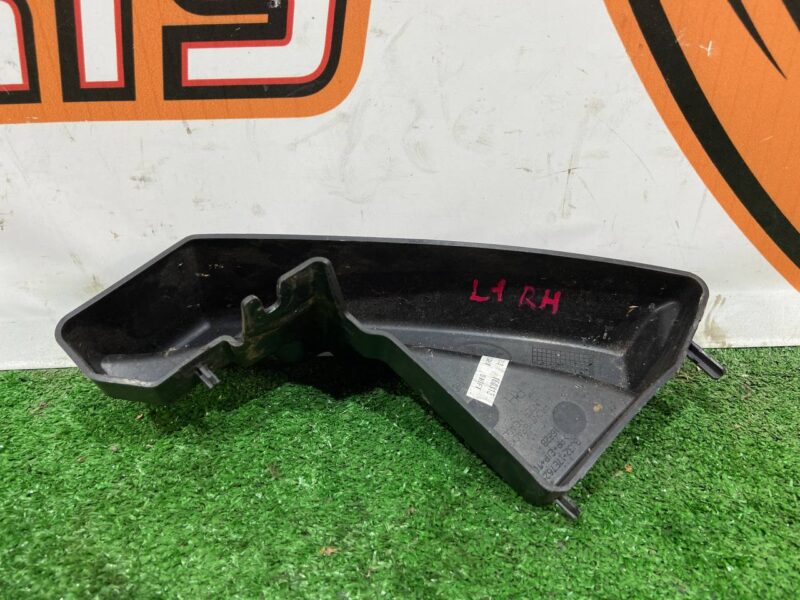 LR036189 Front bumper right bracket Range Rover Evoque L538 (2012-2018) Used cost 17 € in stock 1 pcs.