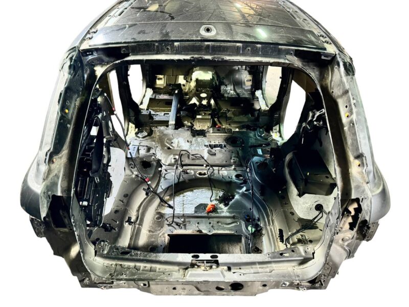 LR044372 Quarter rear right Range Rover Sport L494 Used cost 430 € in stock 6 pcs.