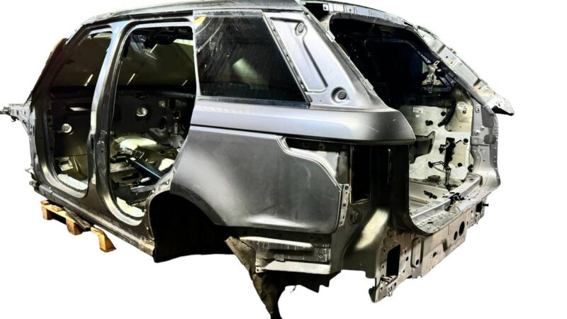 LR044373 Quarter rear left Range Rover Sport L494 Used cost 550 € in stock 4 pcs.