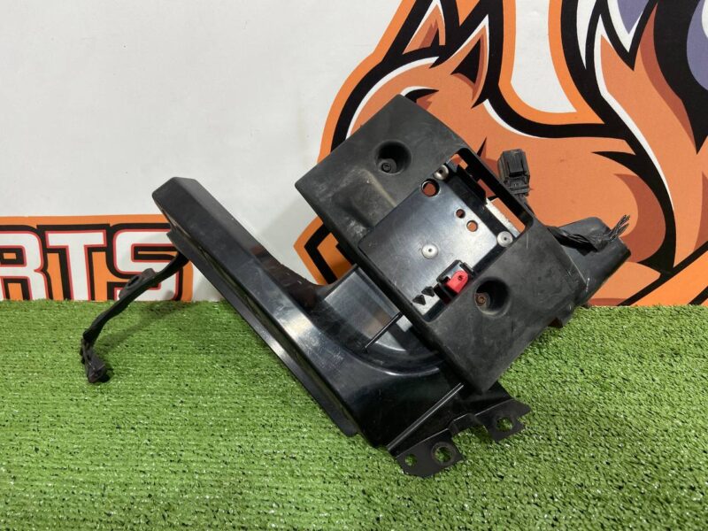 LR048697 Rear left bumper mounting bracket Range Rover Evoque L538 (2012-2018) Used cost 10 € in stock 1 pcs.
