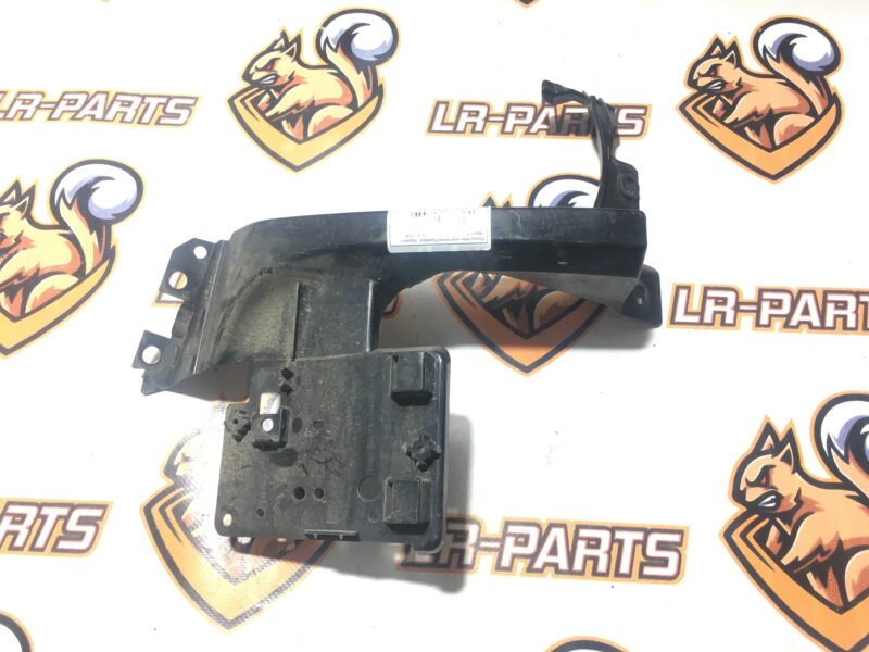 LR048697 Rear left bumper mounting bracket Range Rover Evoque L538 (2012-2018) Used cost 10 € in stock 1 pcs.