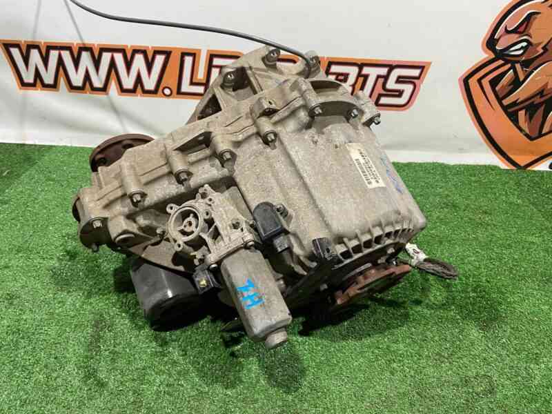 LR049160 Transfer case 4.4 TD Range Rover L405 (2013-2021) Used cost 350 € in stock 1 pcs.