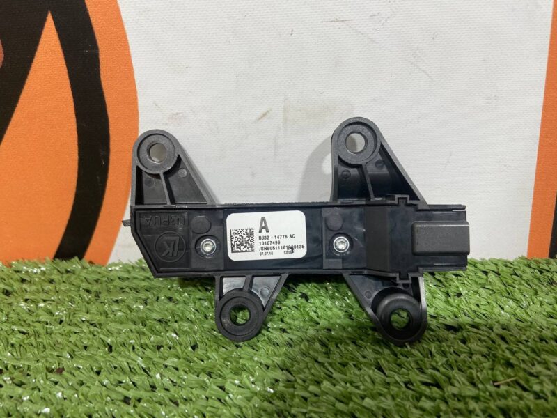 LR055279 Electric seat adjustment switch right Range Rover Evoque L538 (2012-2018) Used cost 19 € in stock 1 pcs.