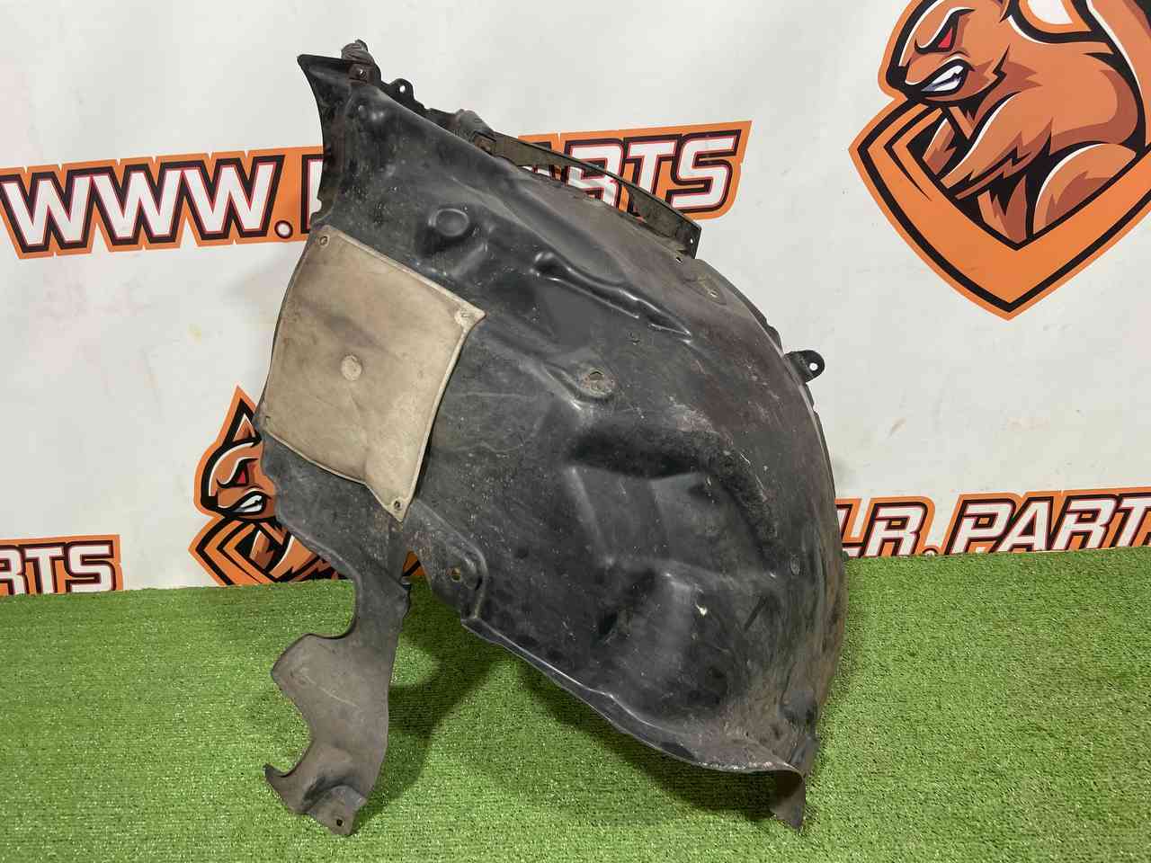LR069695 Front right fender (front part) Range Rover Evoque L538 (2012-2018) Used cost 135 € in stock 1 pcs.